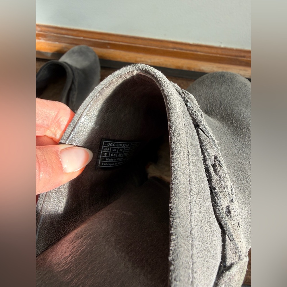 UGG Gray Suede Braided Mule Clogs - Size 8 - Picture 10 of 10